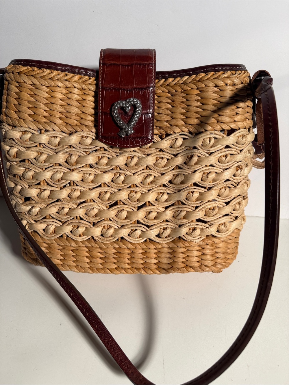 Vintage Brighton Tan Straw Crossbody with Brown Leather Trim & Heart Clasp